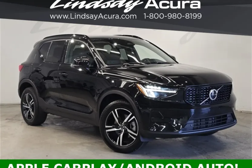 2024 Volvo XC40 Core photo 1