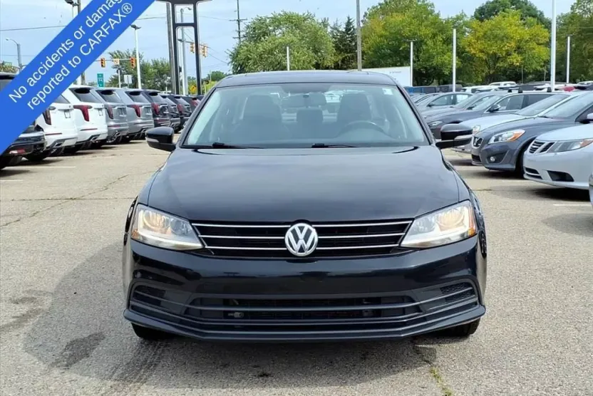 2017 Volkswagen Jetta 1.4T SE photo 1