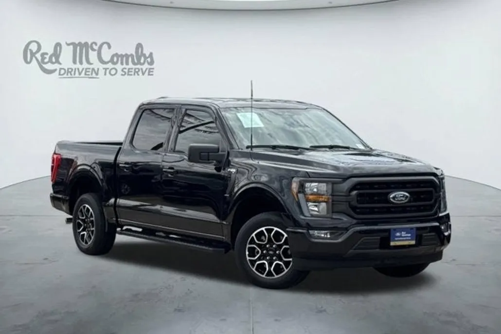 2023 Ford F-150 XLT photo 1