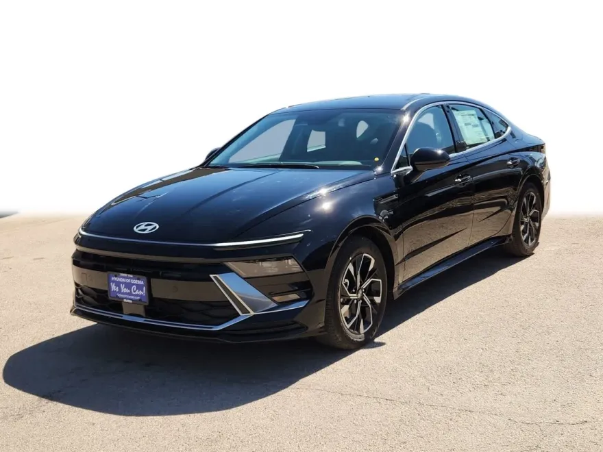 2025 Hyundai Sonata SEL photo 1