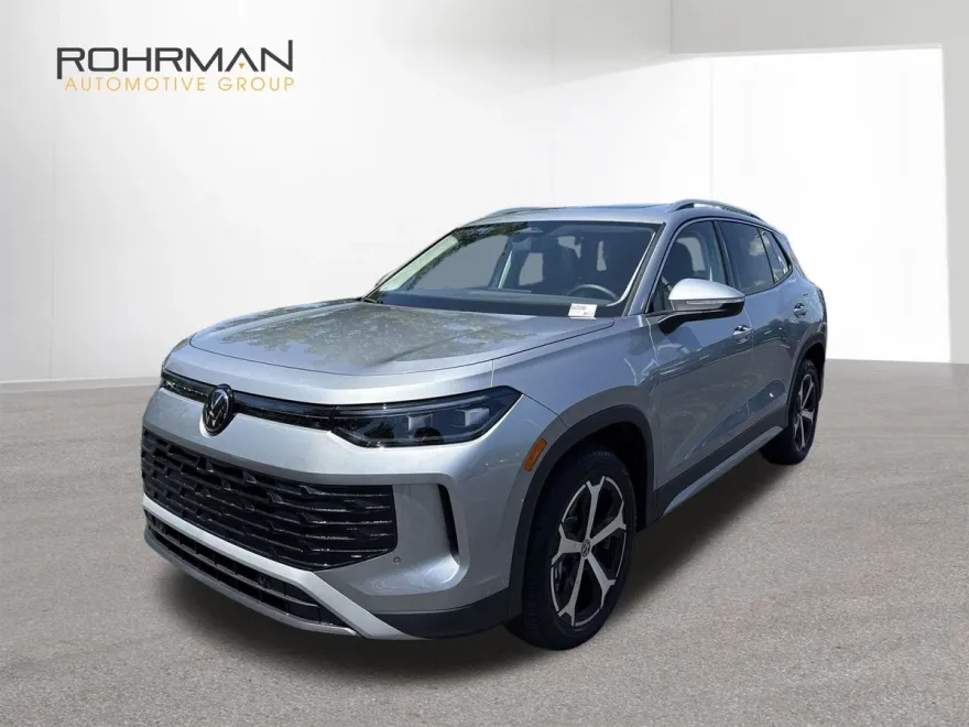 2025 Volkswagen Tiguan SE photo 1
