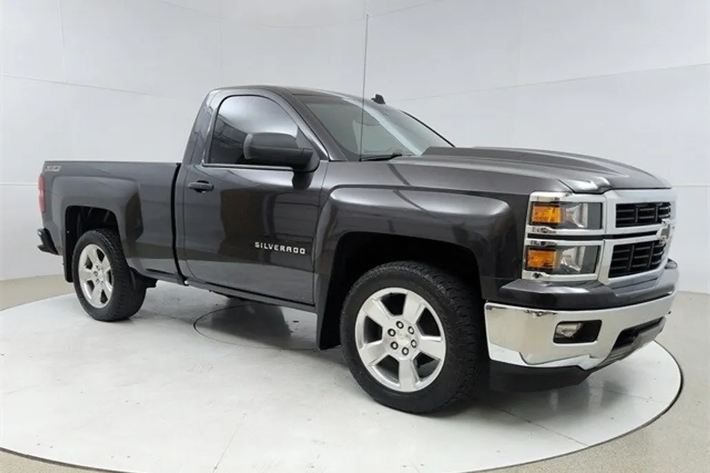 2014 Chevrolet Silverado 1500 LT photo 1