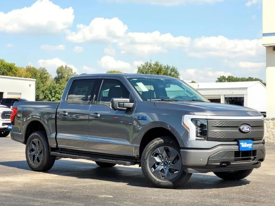 2025 Ford F-150 Lightning photo 1