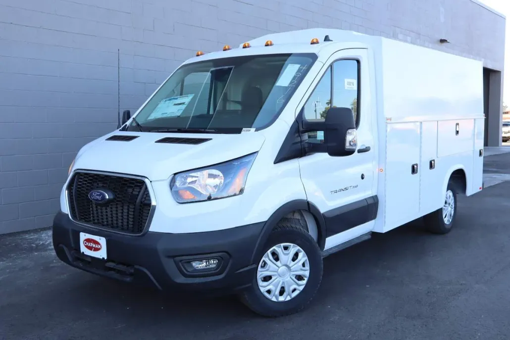 2024 Ford Transit Cutaway Chassis photo 1