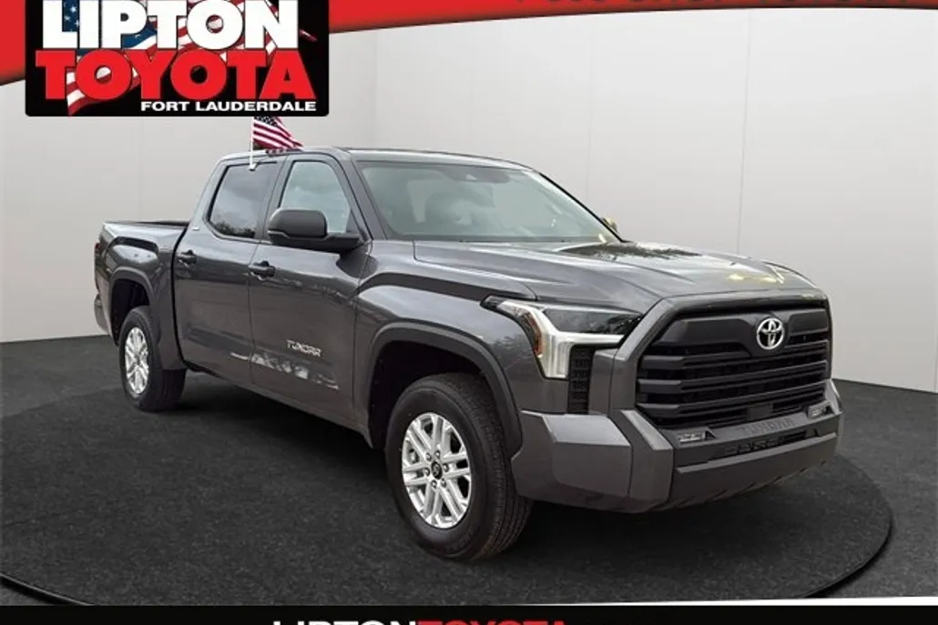 2025 Toyota Tundra SR5 photo 1