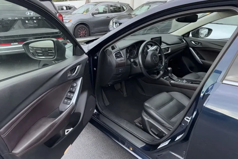 2016 Mazda Mazda6 Grand Touring photo 1