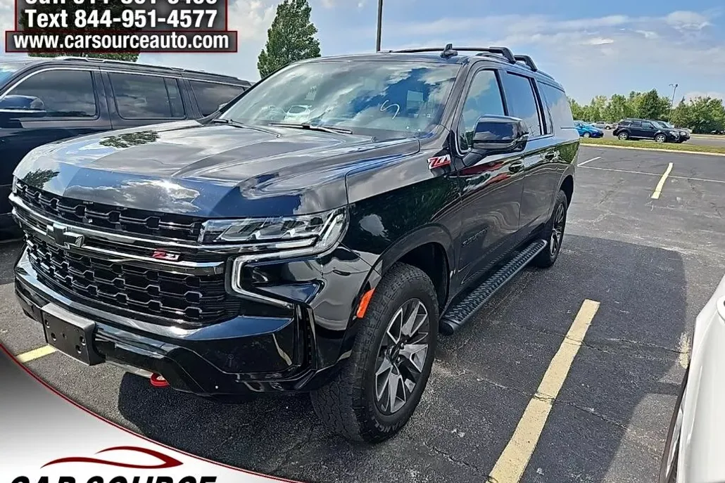 2022 Chevrolet Suburban Z71 photo 1