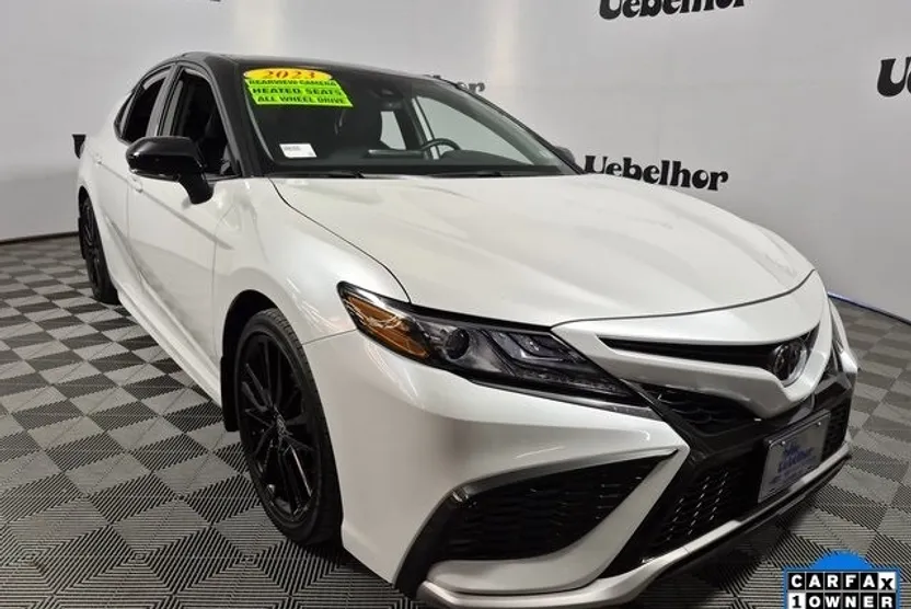 2023 Toyota Camry XSE photo 1