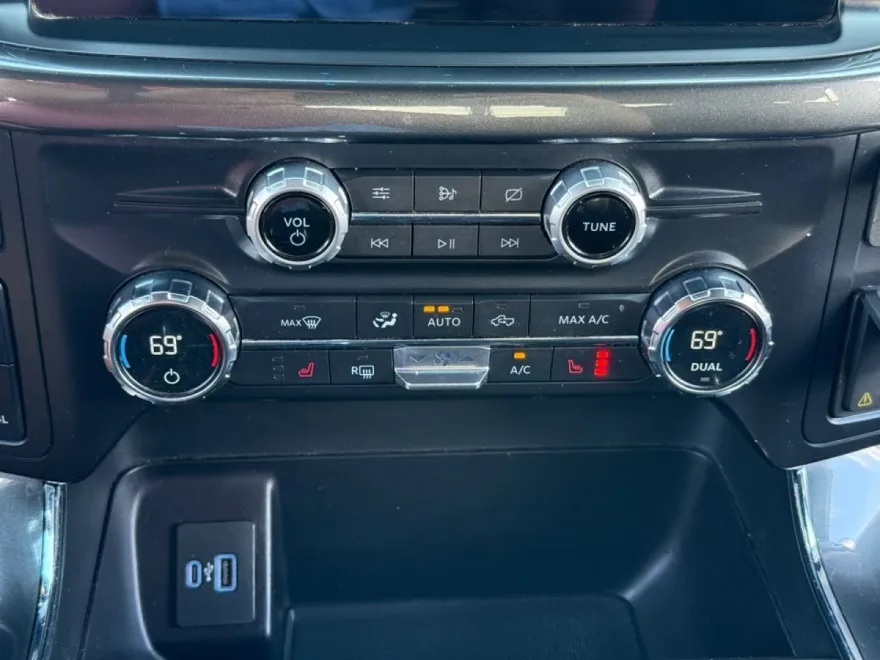 2021 Ford F-150 XLT photo 29