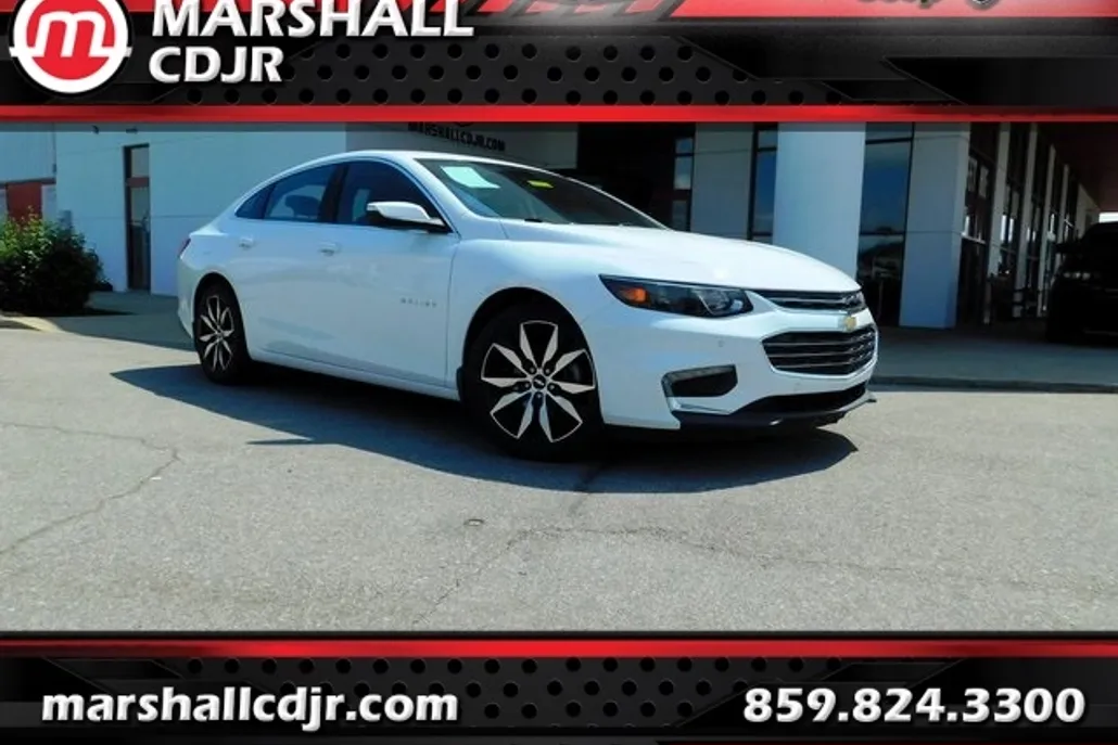 2017 Chevrolet Malibu 1LT photo 1