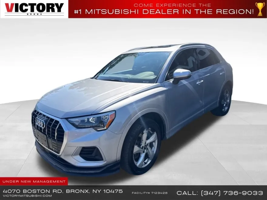 2021 Audi Q3 Premium photo 1