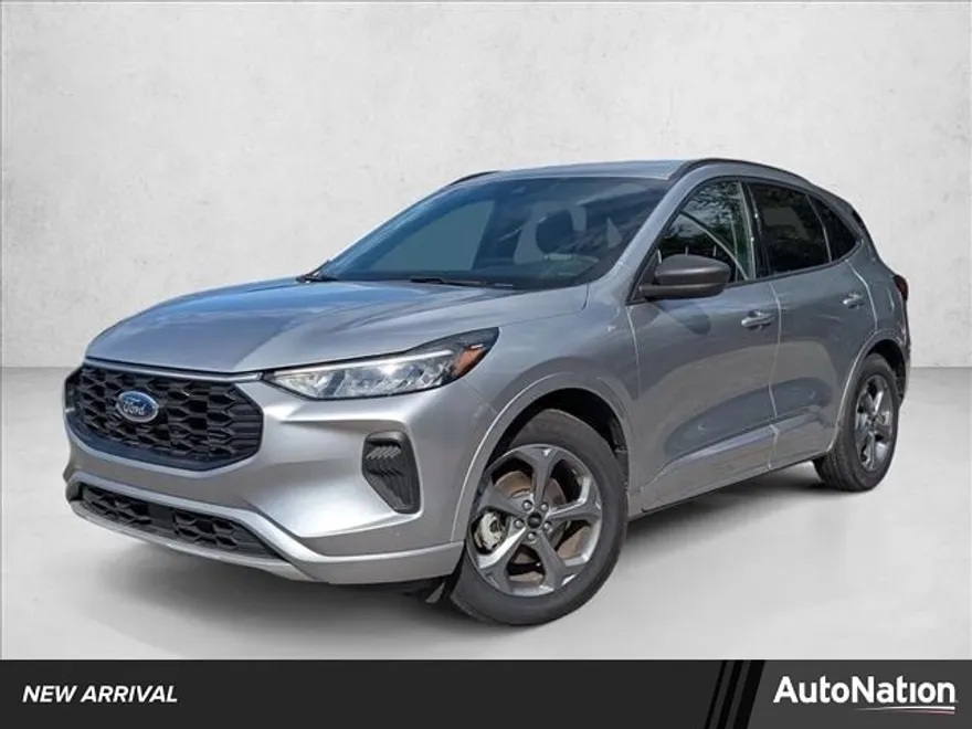 2024 Ford Escape ST-Line photo 1