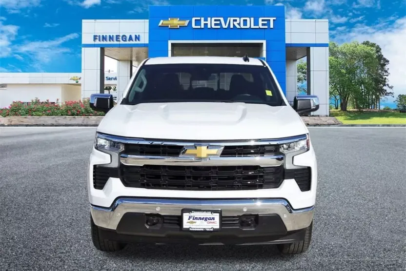 2025 Chevrolet Silverado 1500 LT photo 1