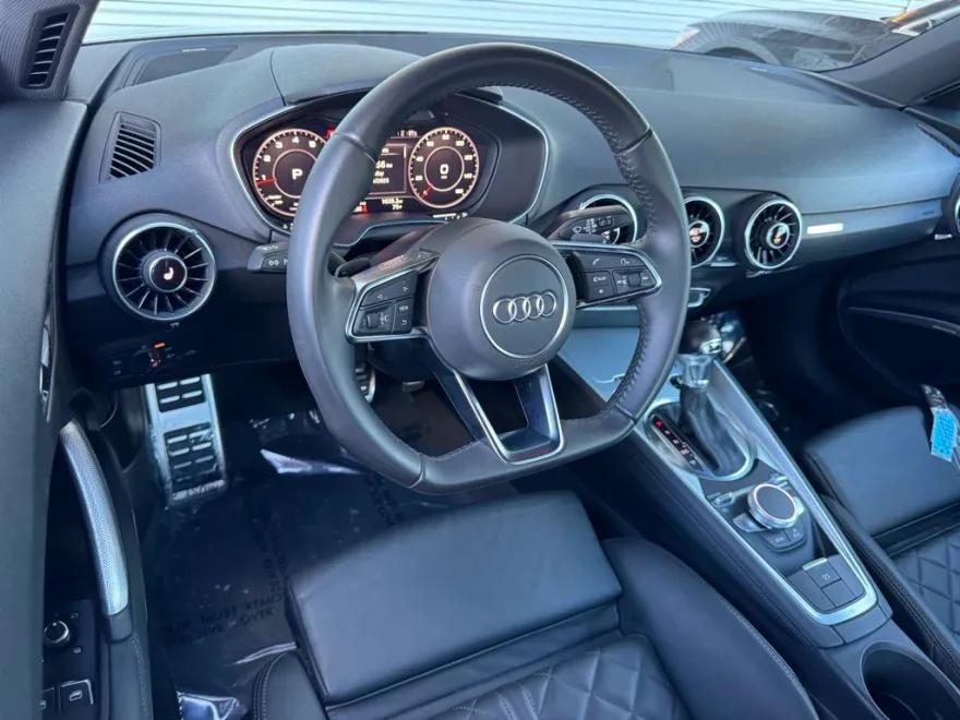 2016 Audi TT 2.0T Quattro photo 1