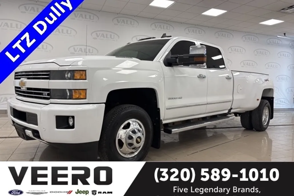 2016 Chevrolet Silverado 3500HD LTZ photo 1
