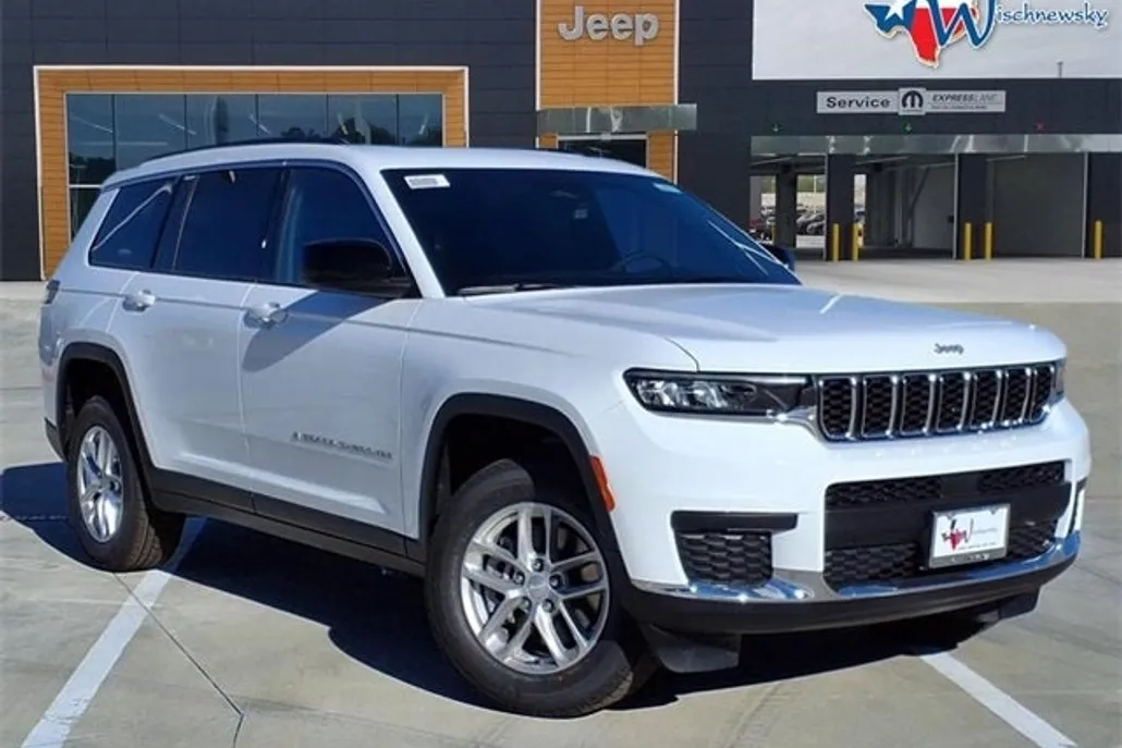 2025 Jeep Grand Cherokee Laredo X photo 1