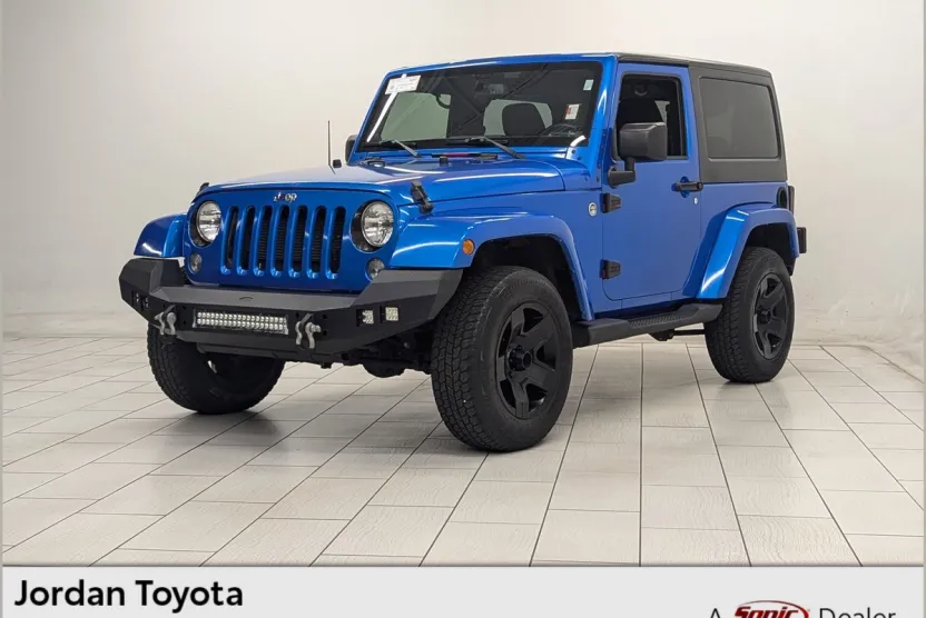2014 Jeep Wrangler Sahara photo 1