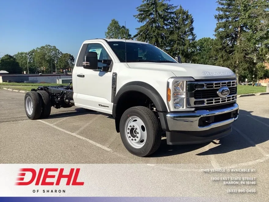 2024 Ford F-550 photo 1