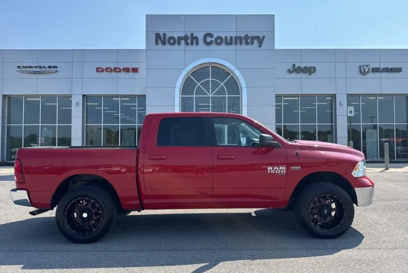 2019 Ram 1500 Classic SLT photo 1