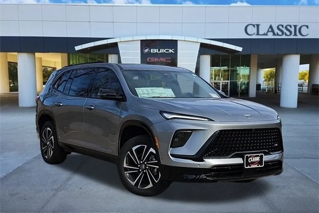 2025 Buick Enclave Sport Touring photo 1