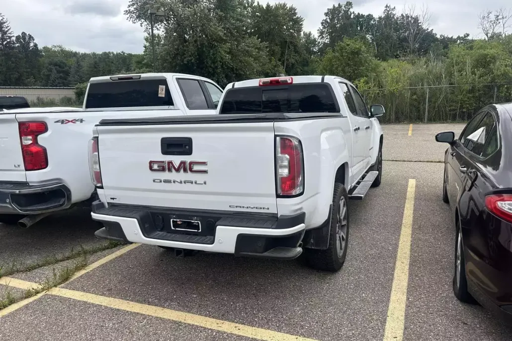 2021 Gmc Canyon Denali photo 1