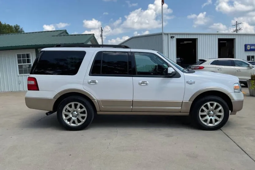 2011 Ford Expedition King Ranch photo 1