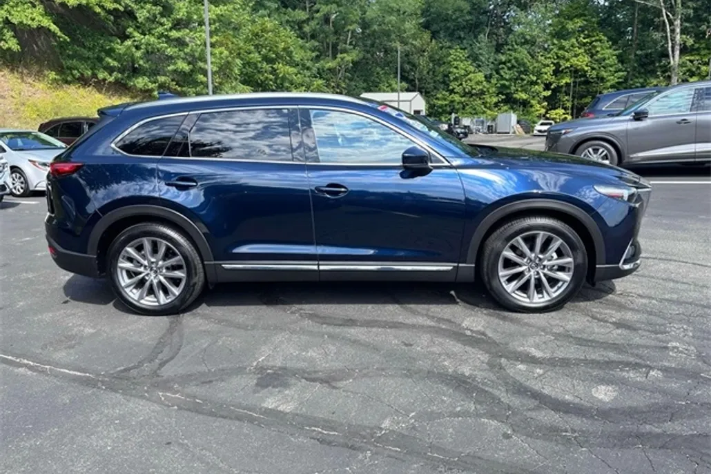 2023 Mazda CX-9 Grand Touring photo 1