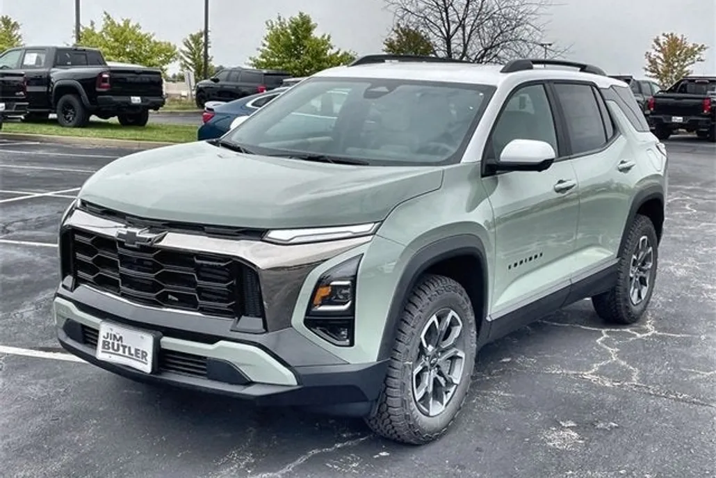 2026 Chevrolet Equinox ACTIV photo 1
