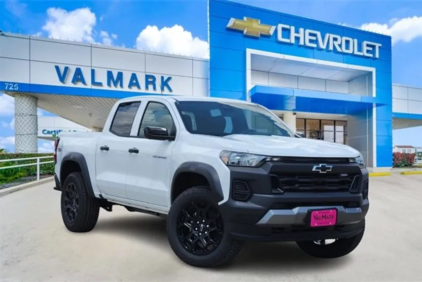 2026 Chevrolet Colorado Trail Boss photo 1