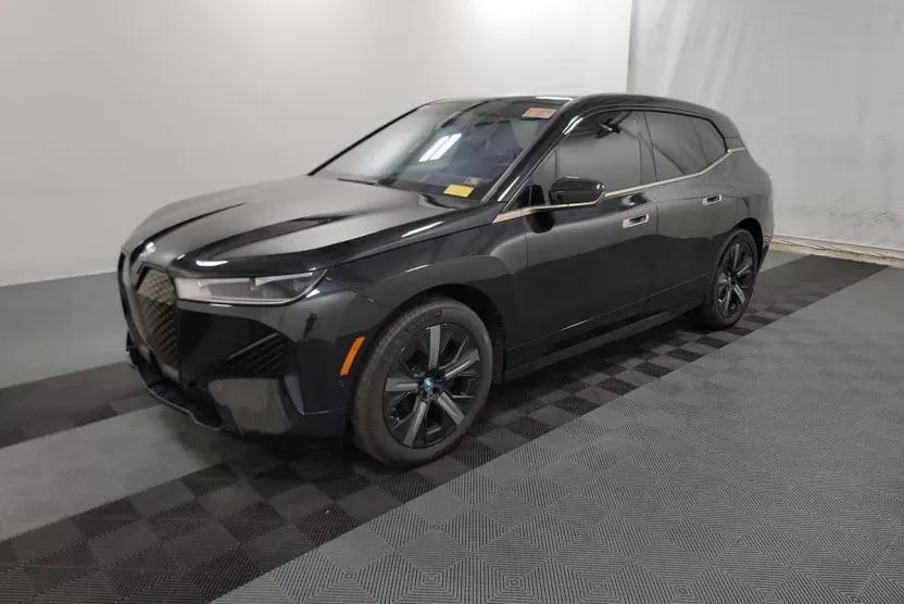 2024 Bmw iX photo 1
