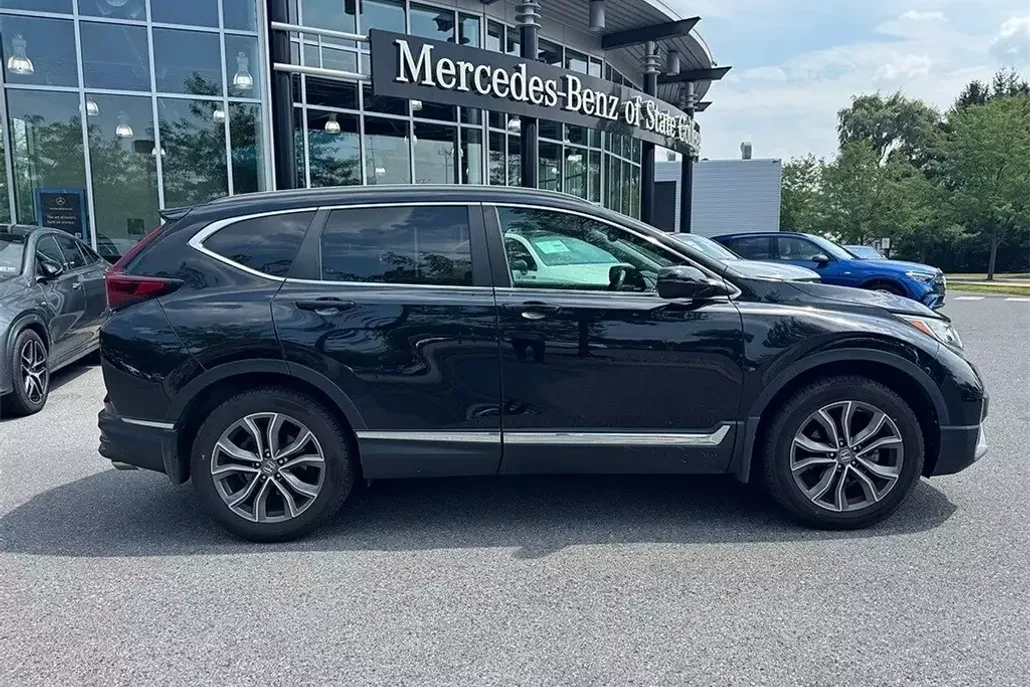 2020 Honda CR-V Touring photo 1