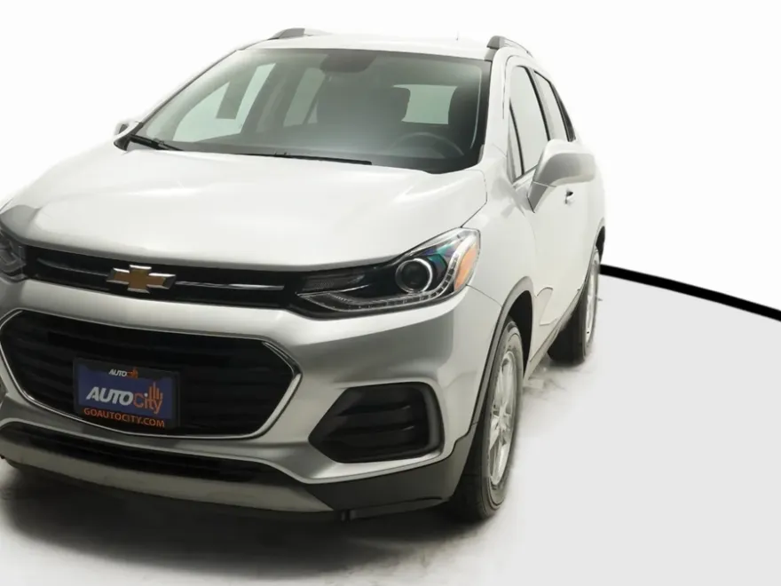 2020 Chevrolet Trax LT photo 1
