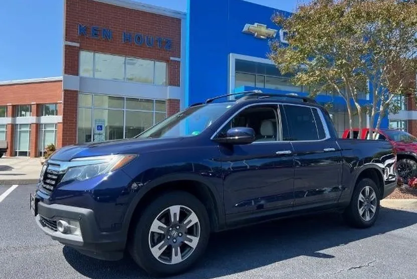 2019 Honda Ridgeline RTL-E photo 1