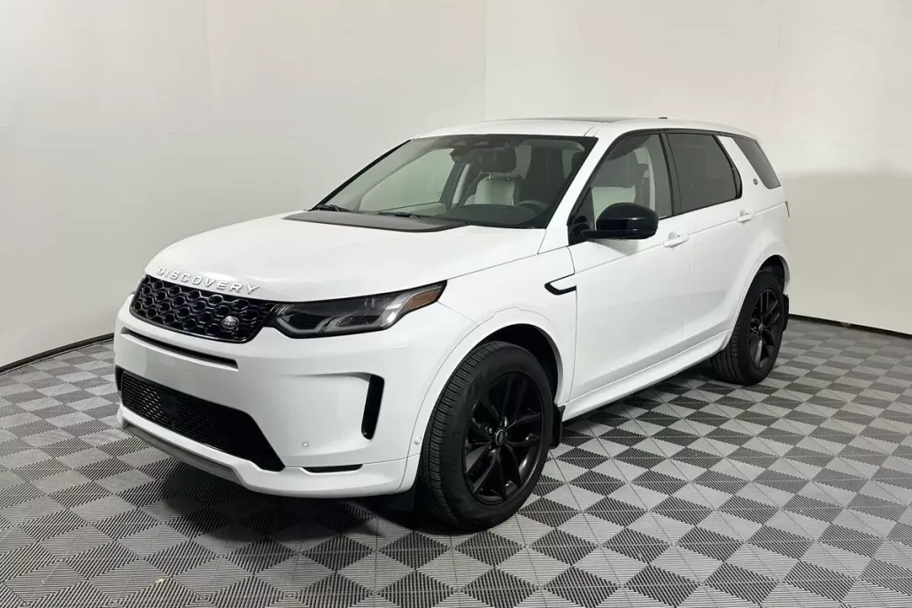 2024 Land Rover Discovery Sport S photo 1