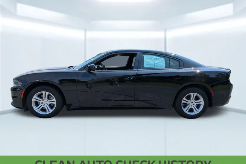2022 Dodge Charger SXT photo 1