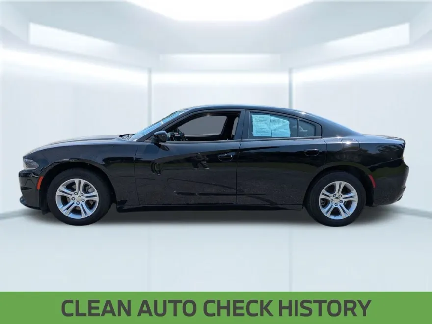 2022 Dodge Charger SXT photo 1