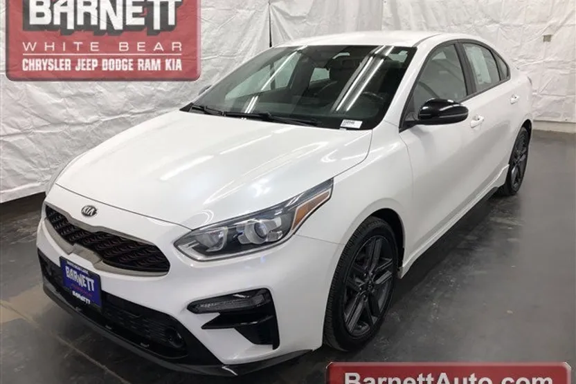 2021 Kia Forte GT-Line photo 1