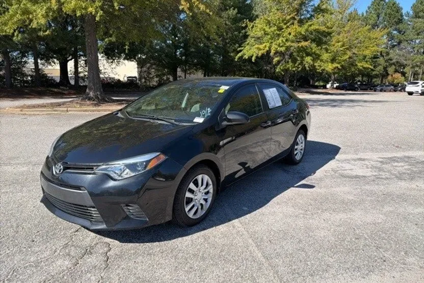 2016 Toyota Corolla L photo 1