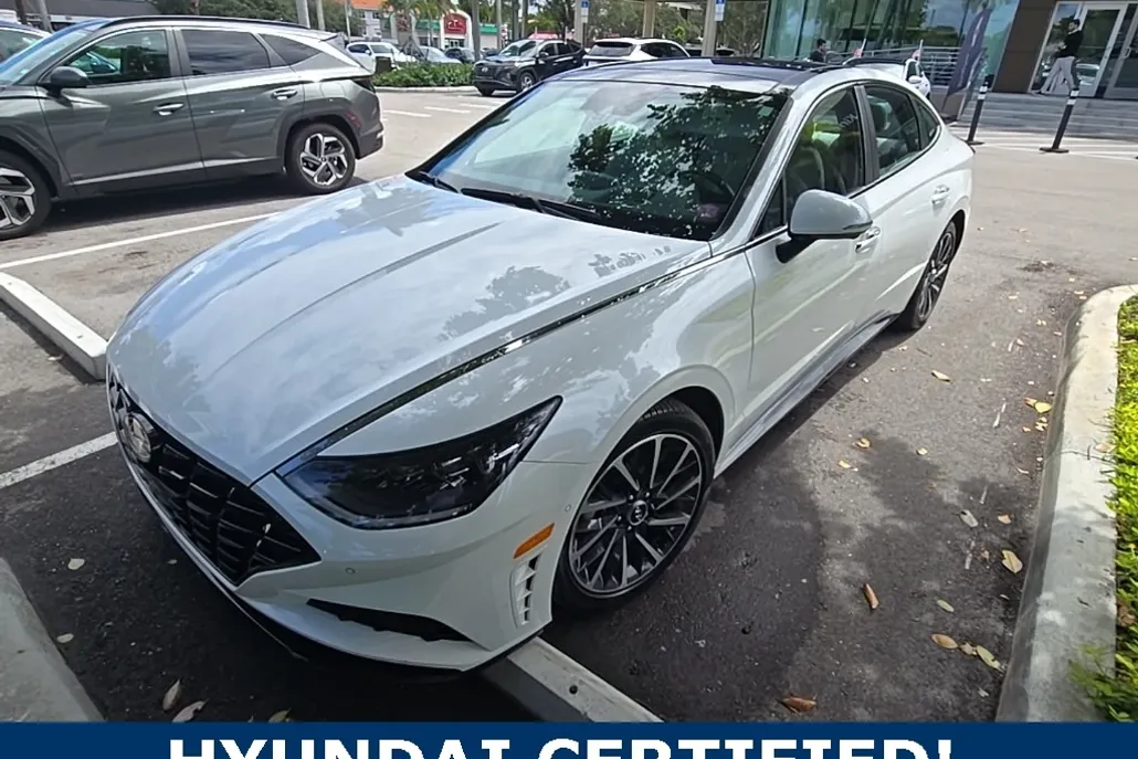 2022 Hyundai Sonata Limited photo 1