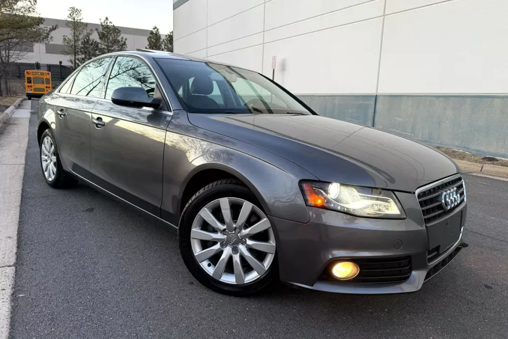 2012 Audi A4 2.0T Premium photo 1