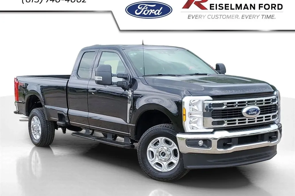 2025 Ford F-350 photo 1