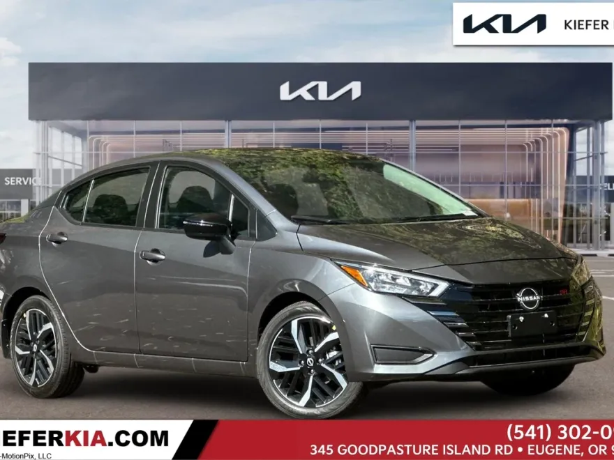 2025 Nissan Versa 1.6 SR photo 1