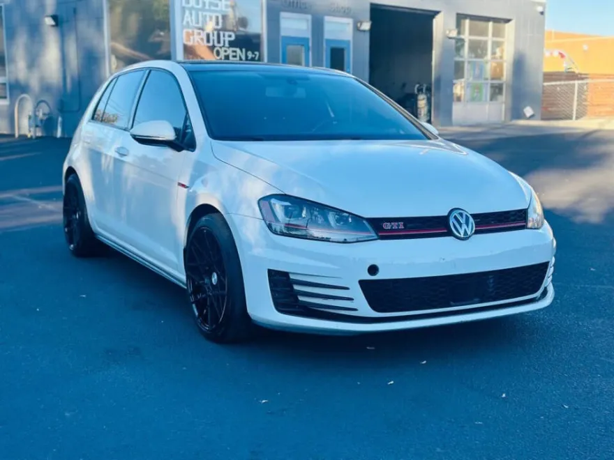 2017 Volkswagen Golf GTI Sport SE Autobahn photo 1