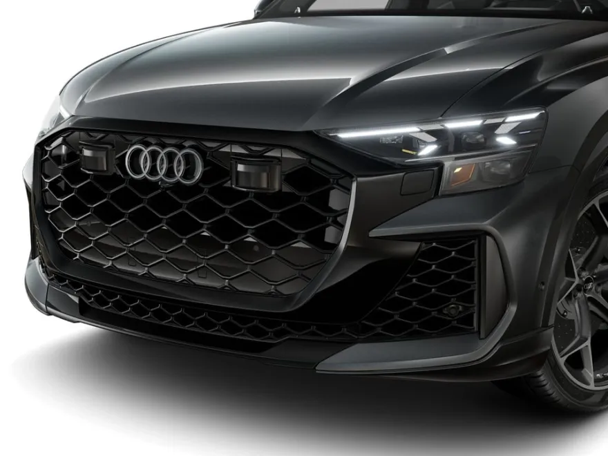 2025 Audi RS Q8 photo 1