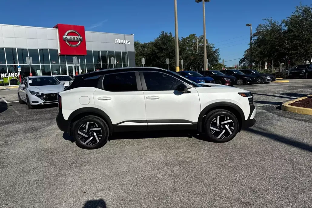 2026 Nissan Kicks SV photo 1
