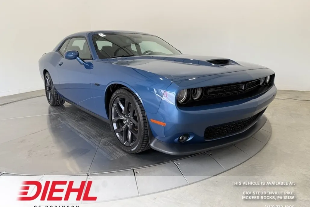 2023 Dodge Challenger R/T Plus photo 1