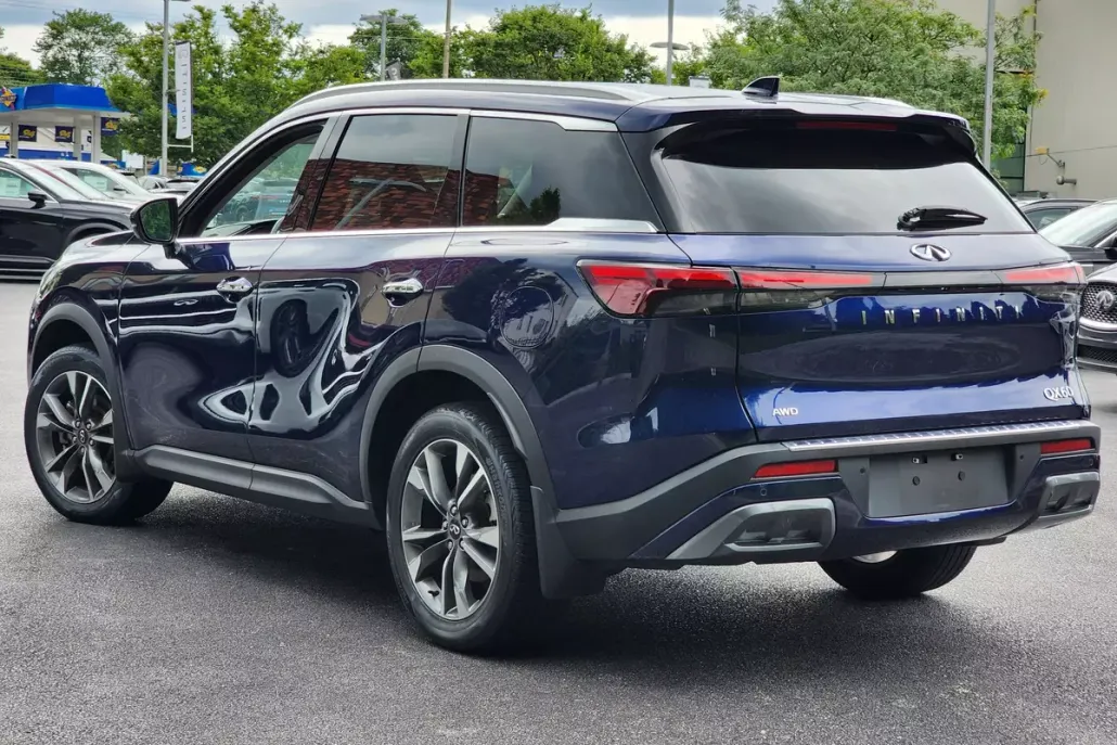 2022 Infiniti QX60 Luxe AWD photo 1