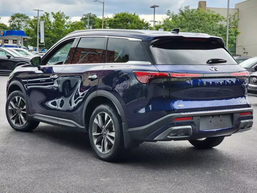 2022 Infiniti QX60 Luxe AWD photo 1