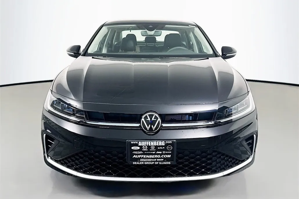 2025 Volkswagen Jetta 1.5T SEL photo 1