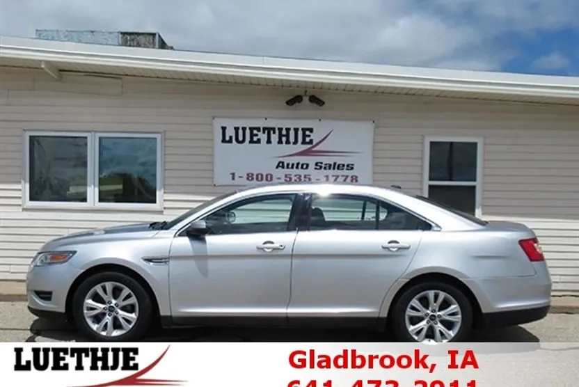 2012 Ford Taurus SEL photo 1